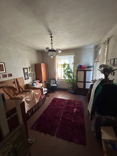 Dacia, Stefan cel Mare, Mihai Eminescu Ap3 cam+ curte proprie,